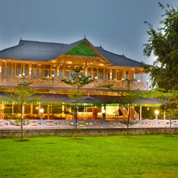 MGM Whispering Wind's Yelagiri