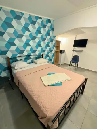 Azur Hotel Отели рядом с достопримечательностью «senteur blanc Woods»