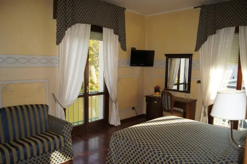 Hotel Lugana Parco Al Lago Hotels in Sirmione