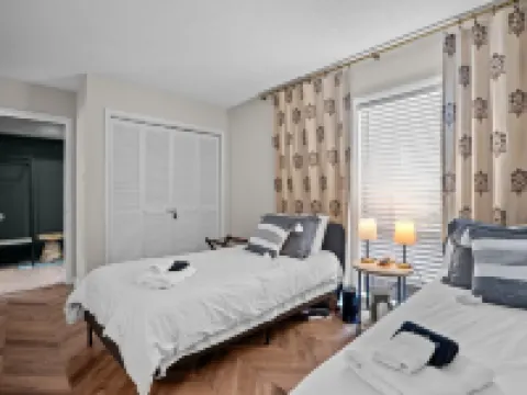 NEW reno! Walk to Pinehurst CC, The Cradle and enjoy the indoor putting green! Hotels in Pinehurst