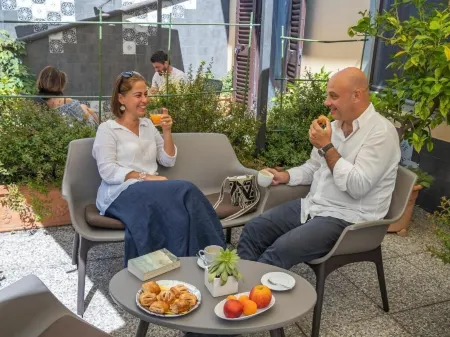 Dimora Altemura Отели рядом с достопримечательностью «Базилика Сан-Микеле-ин-Форо»