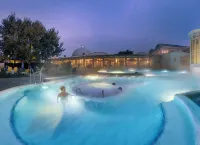Hotel Vier Jahreszeiten Direkt an Den Kliniken Und Therme Bad Krozingen, Nahe Freiburg Hotels in Heitersheim
