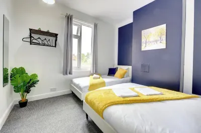 Central - 2Br House - Free Parking - Garden