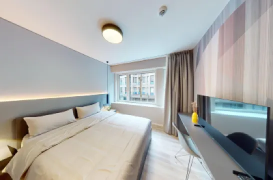 City Pop 2Night Zürich City - Self Check-IN Hotels near Katholische Pfarrei St. Peter und Paul