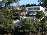Beachfront Luxury Villa With Private Pool and Stunning Sea Views - Pools