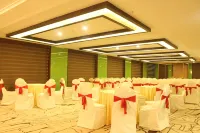 โรงแรมบายค์ ซูราจ พลาซา เวจ โรงแรม, ธานี