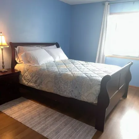 3-bedroom townhome in Eagan MN close to the Mall of America, and  MSP Airport.