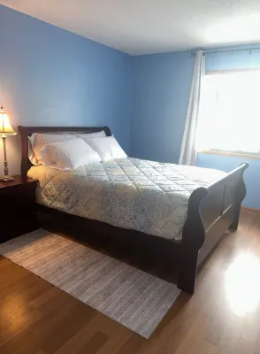 3-bedroom townhome in Eagan MN close to the Mall of America, and  MSP Airport.