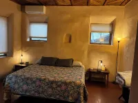 Charming 1.5 Bedrooms, 1600 sq. Ft Guest House Views/Yard W/D High Ceilings