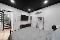 Bristol’s Mountain Side Oasis -NEW- Hot-tub- Privacy- Pet friendly - Location Hotels in Bristol