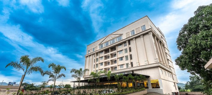 Mastiff Grand the Sia Palace Suites & Banquets, Khopoli (Nr. Imagica) Hotels in Raigad