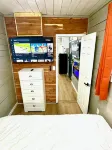 Container Home with Rooftop Deck, Amazing Views, Full Kitchen and Bath, Wi-Fi