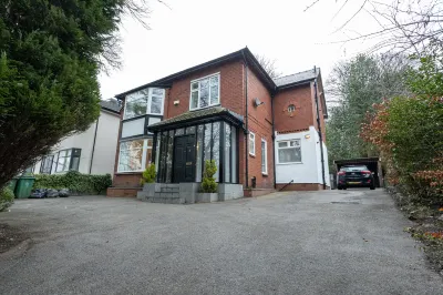 Pillo Rooms - 4Br House Near Heaton Park