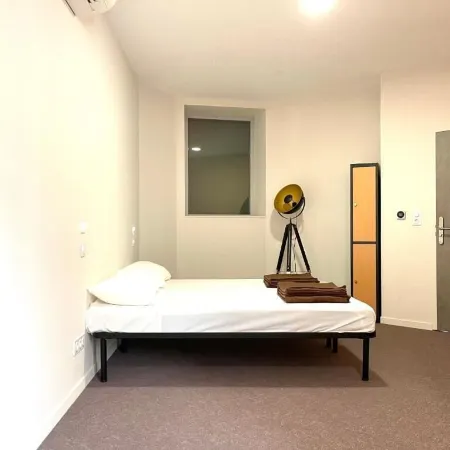 Hostel Flamingo Nîmes Gare Centre