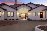 ピイノット ポイント バイアバントステイ マッシブ エステート 10 ミンズ フロム テメキュラ ワイナリーズ