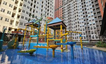 Transpark Juanda by 21 Room