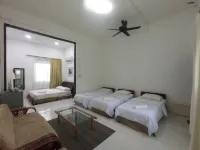 Kurau Inn Boutique Farmstay - parking