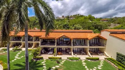 Chic Condo with a Stylish Coastal Design in an Exclusive Condo Community with Direct Beach Access