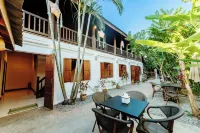 Maison Barn Laos Hotel a 