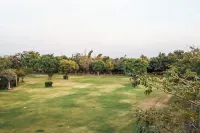 Estherea Resort & Spa