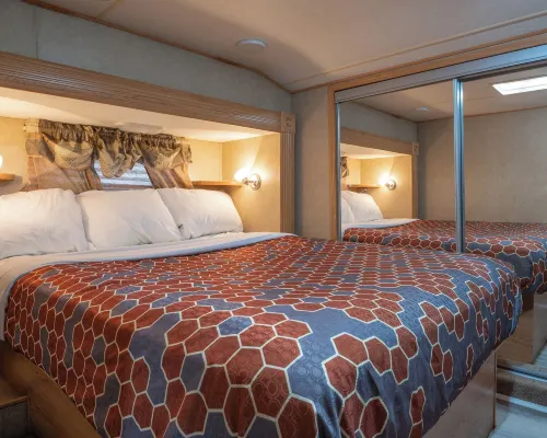 Far West RV Park and Cabins 포크스 호텔