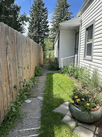 NEW! Cozy Cottage 2 Blocks from Yellowstone River