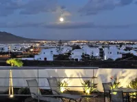 Villa with private heated pool and jacuzzi