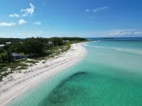 Paradise Beach Cottage- Newly Renovated 3 Bed/3 Bath Cottage On The Beach - Wi-Fi