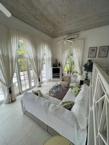Private fully air-conditioned Villa. Perfect couples getaway! のホテル
