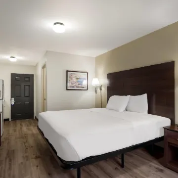 Suburban Studios Denver Central-Arvada