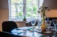 29 Rhodewood House - 2 Bedroom - Saundersfoot Hotels near Saundersfoot Beach
