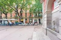 Sunny apartment on the square - Bungalows