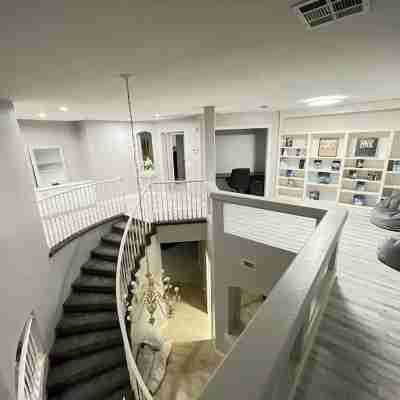 Large modern home, perfect for large groups. Minutes from the strip. Others
