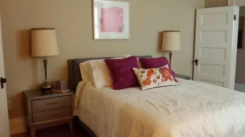 Charming Tree Top Victorian - Two Bedroom Retreat