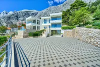 Breathtaking luxury villa 400m2 Amazing View Infinity Pool Whirlpool Sauna Hotel a Bast