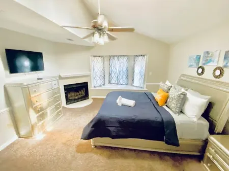 Montgomery Hidden Haven W/ Pool Wi-Fi Roku TVs Great Neighborhood Отели рядом с достопримечательностью «Монтгомери Музеум оф Файн Артс»