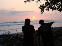 3 min walk to exquisite Hermosa Beach! No roads to cross or hills to hike!