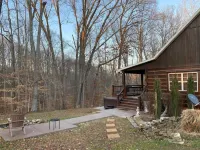 Stunning Cabin on Green River Lake 阿代爾縣住宿飯店