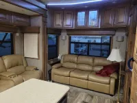 Luxury 5th Wheel RV in Awesome Resort