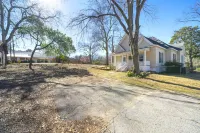 Remodeled Historical Home in Downtown Warm Springs