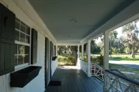 Captain's Cabin Historic Darien Ga Hotel a Darien