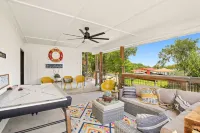 The Comanche- LakeFront "bring your tribe"