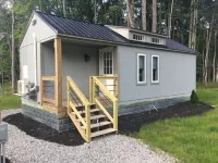The Manhattan Loft  Tiny House, New River Gorge National Park