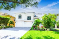 "Casa del Siesta" Mediterranean Luxury by the Beach — Pool, Spa & Private Dock - Hot Tub