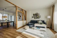 Platz, Charme & ein Hauch Luxus: Happy Place mit Whirlpool, Sauna und Traumblick