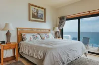 Private Waterfront 5 Bedroom Villa! Stunning views from every room! - Villas