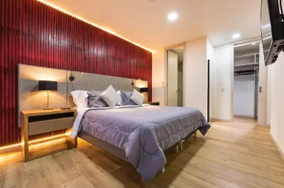 Stunning views from 25th-floor condo! El Poblado!