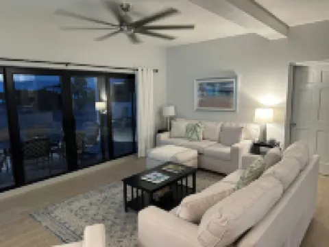 BRAND NEW Beachfront Villa best sandy beach in TCI with pool Fox Tail Palm Villa