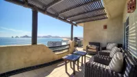 MILLION DOLLAR VIEW PENTHOUSE 2BDR, 2 BTH
