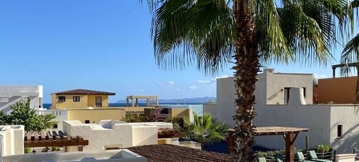 Casa Fresca by the lap pool Ξενοδοχεία στην πόλη Loreto